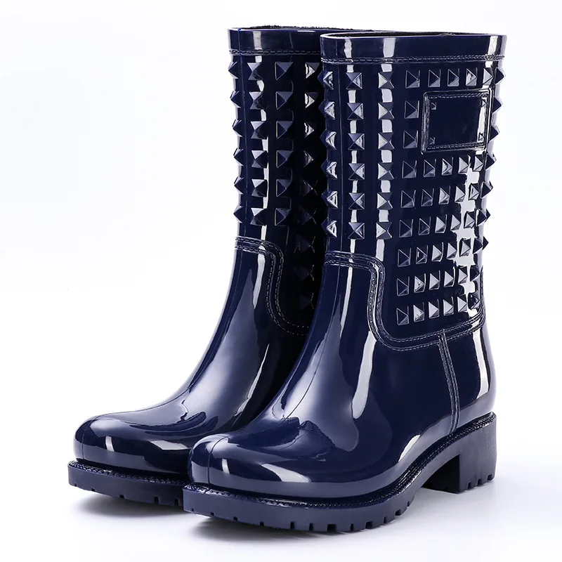 Rain Boots Fashion Waterproof Women Winter Boots Casual PVC Large Size Girl Rainboots Garden Washing Work Rubber Rain Shoes NEW