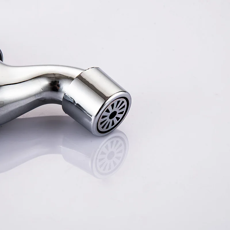 Кран для стиральной машины в ванную комнату настенный хромированный небольшой