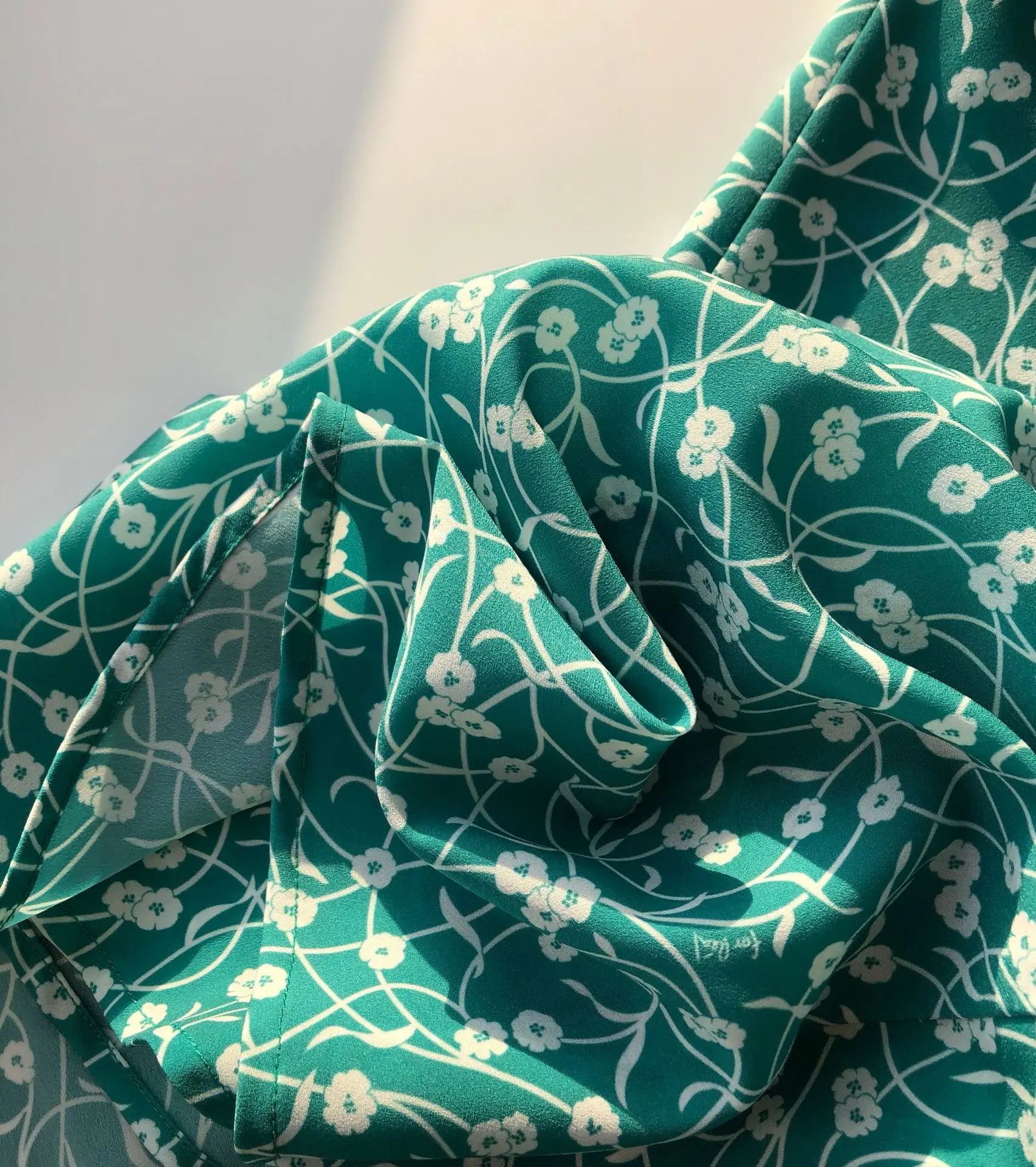 Женское мини платье с коротким рукавом и V образным вырезом|Женские платья| |