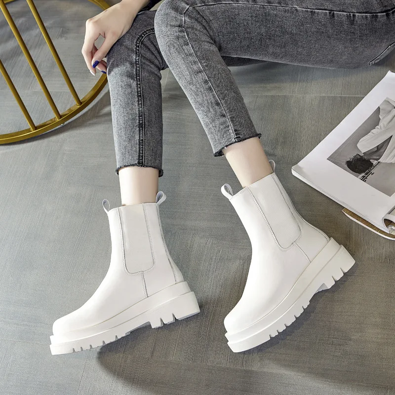 

New leather heavy soled boots in autumn 2020