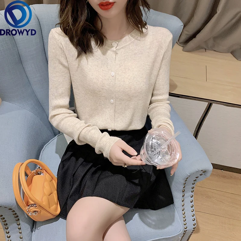 

Fashion O-Neck Knitted Cardigan Women Elegant Pearl Button Short Sweater Jacket Spring Vintage Long Sleeve Knitwear Sweater Tops