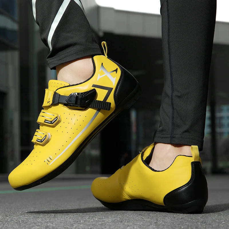 

2021 latest fashion breathable non-locking mountain road rubber non-slip wear-resistant bicycle sole couple cycling shoes
