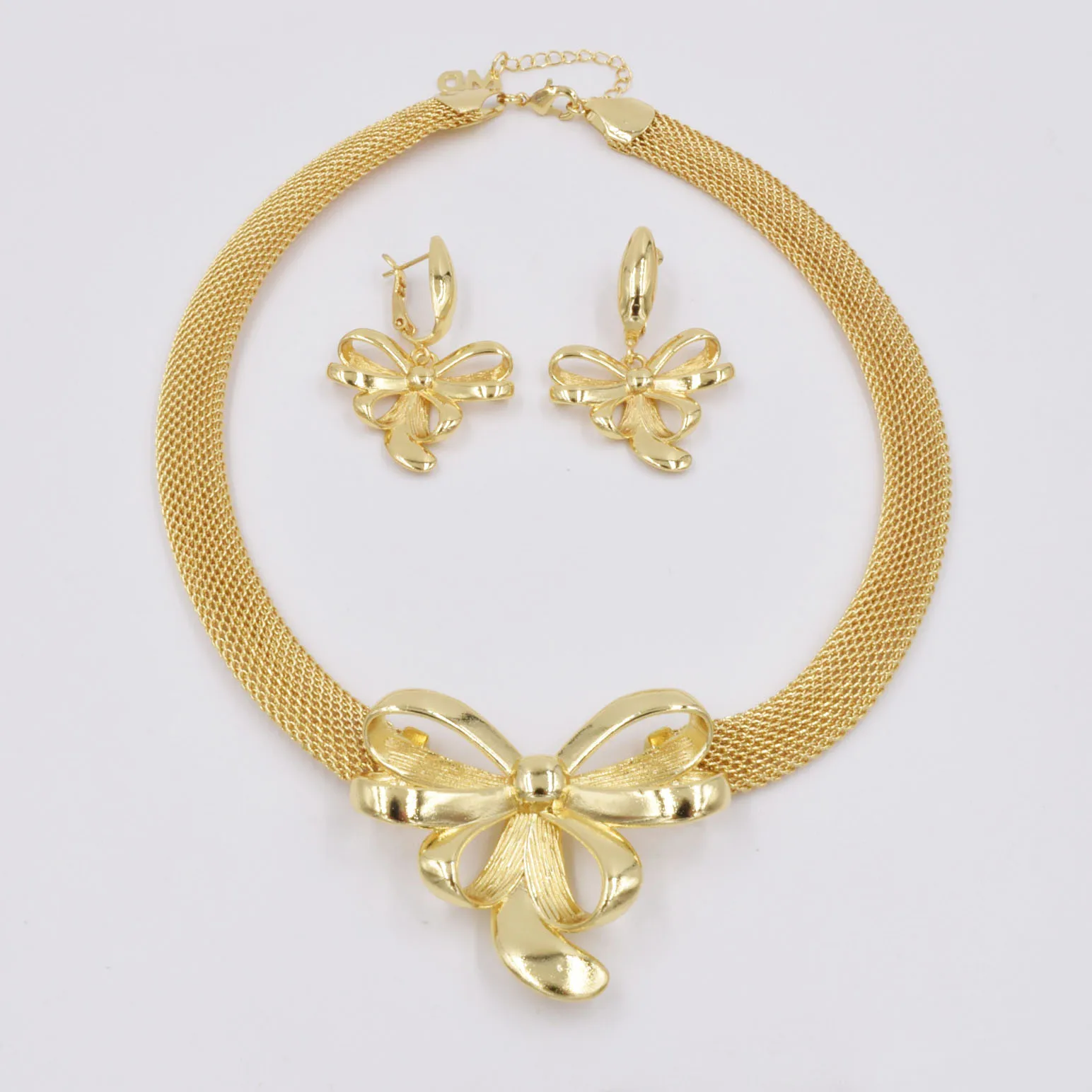 Комплект из колье серёг браслета и кольца|Ювелирные наборы| |