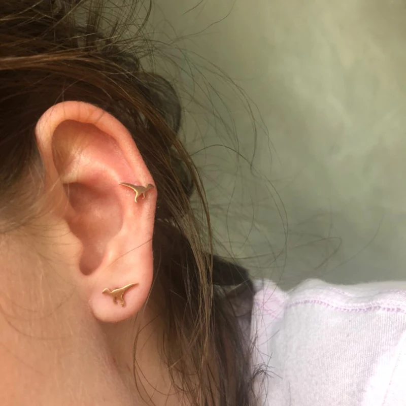 

Jisensp Punk Black Stainless Steel Stud Earrings Women Everyday Jewelry pendientes Cute Heart Star Moon Round Earings Orecchini