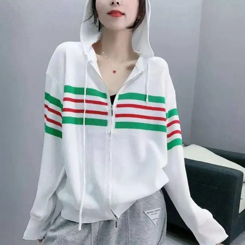 

2021 summer new sunscreen casual loose long sleeve ice silk hooded cardigan knitted women's coat fashion