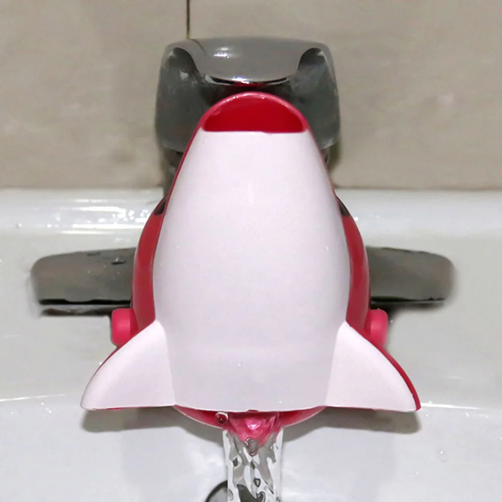 Расширитель смесителя для детей ясельного возраста с рисунком дельфина