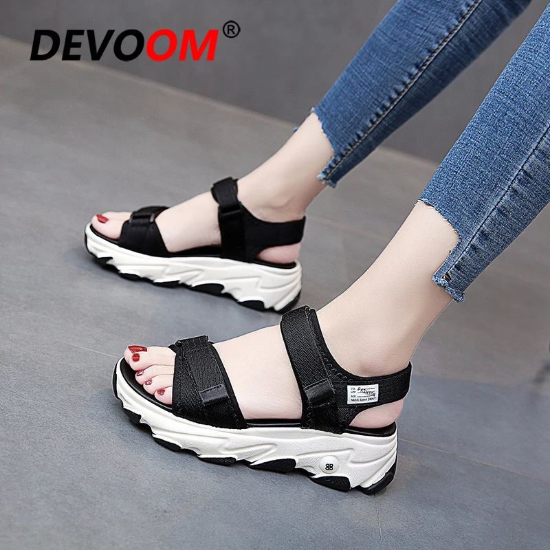 Уличные женские сандалии на платформе массивные кроссовки спортивные походные