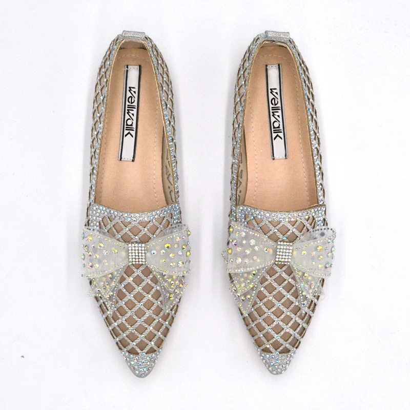 Туфли на плоской подошве со стразами женские мокасины лоферы без застежки с