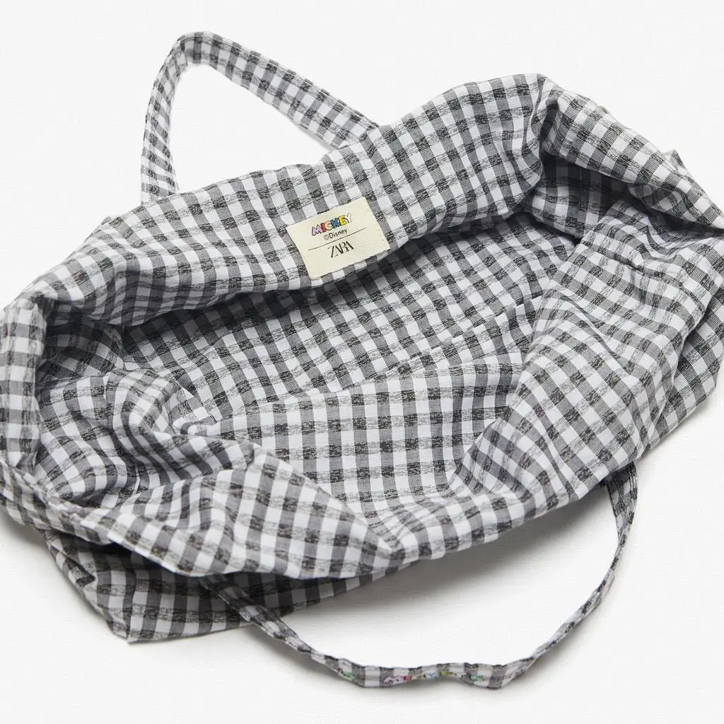 

2021new Student Lattice Children's Bag Large Capacity Korean Version of Mickey Mouse Minnie Printed Canvas Shoulder Shopping Bag