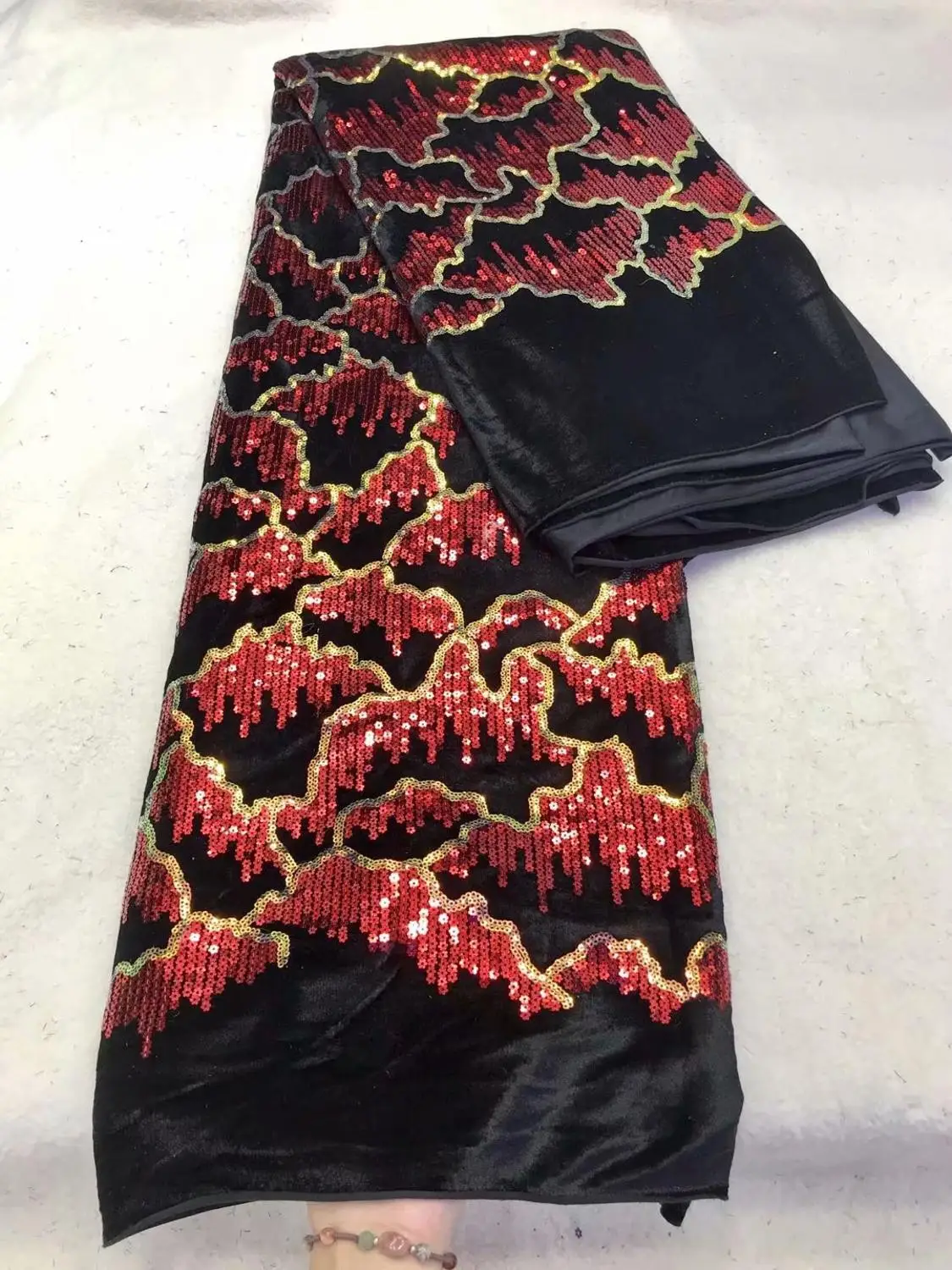 

Fashion Black With Gold Sequins African Lady Velvet Lace Fabric For Party JVZ3 (5Yards/Lot)