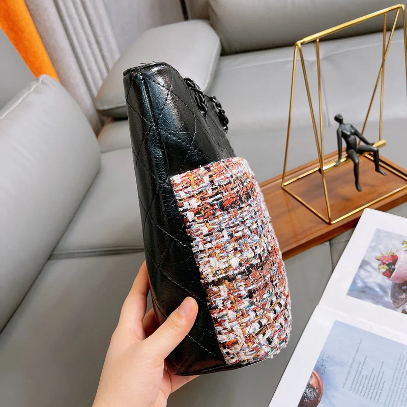 

2021 early spring new style, all-match leather large-capacity handbag, fashionable ladies shoulder bag