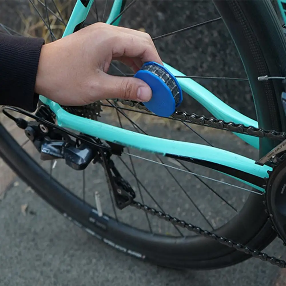 

Outdoor Bicycle Chain Wool Oil Lubricator