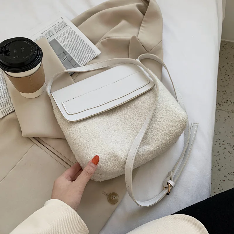 

2021 New Women's Fashion Lamb Hair Single Shoulder Bag Small Messenger Bag Square Mobile Phone Bag Satchels