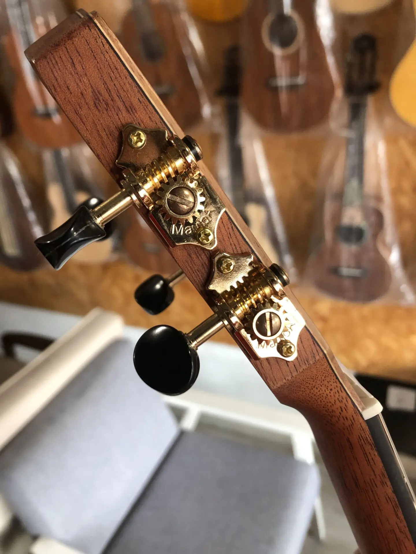 

Mauloa minor TT-80CZ Acacia eucalyptus veneer 26 inch missing angle