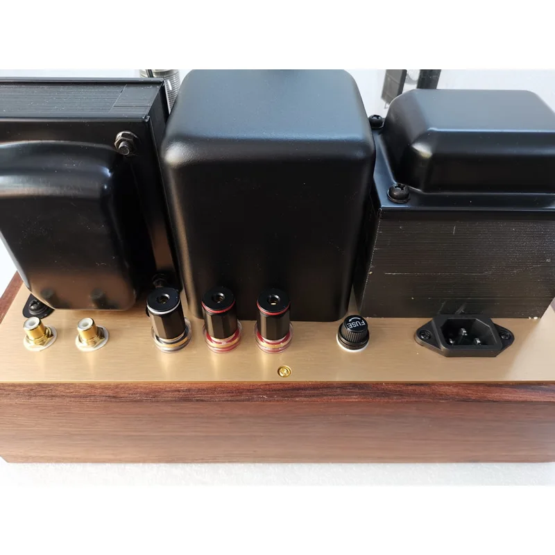 West Electric 91 circuit WE310 pushes 2A3 300B Одноконтурный усилитель мощности двойного назначения.