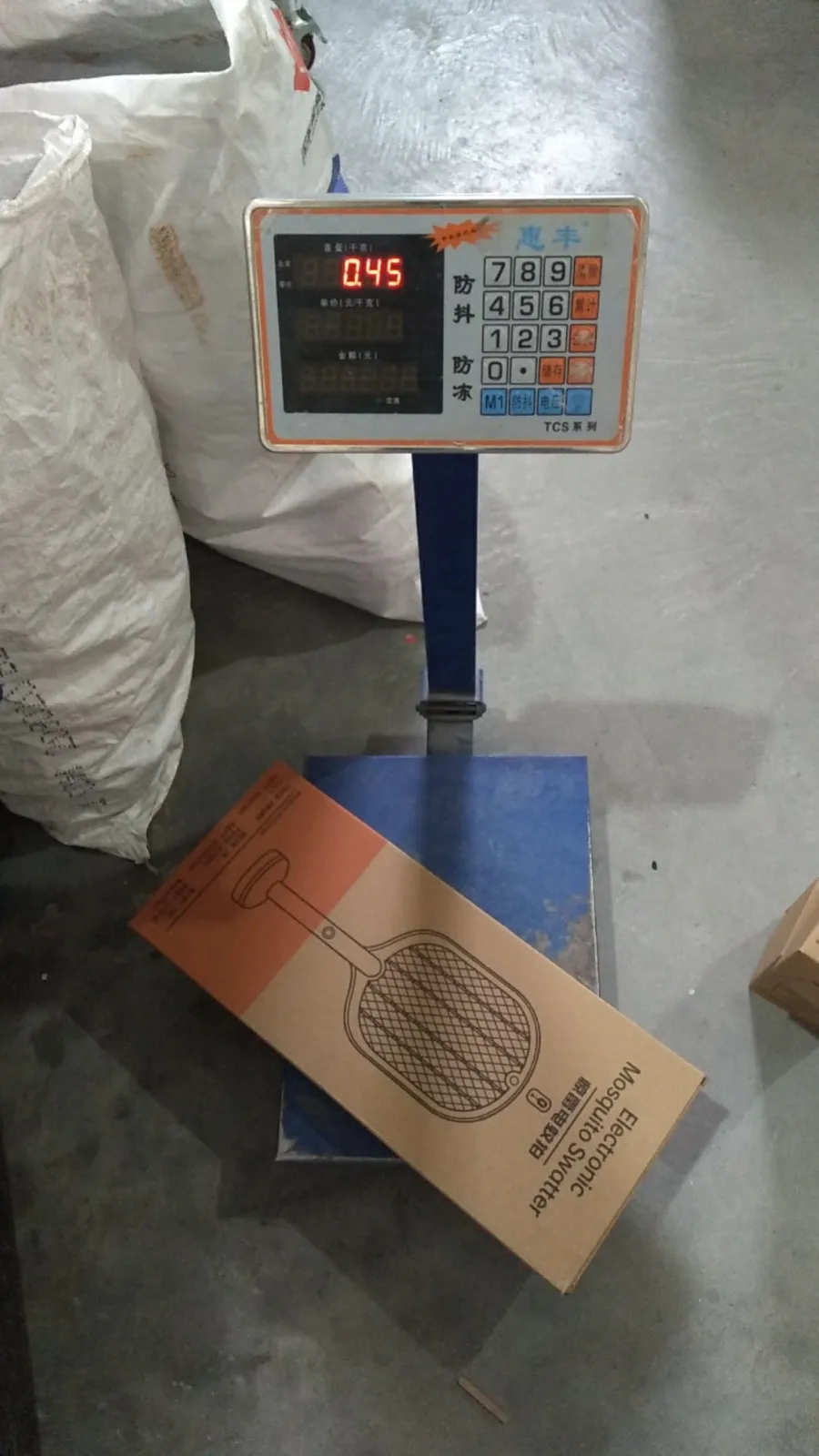 

Electric Handheld Bug Zapper Insect Fly Swatter Racket Portable Mosquitos Killer Pest Control For Bedroom Outdoor Swatter