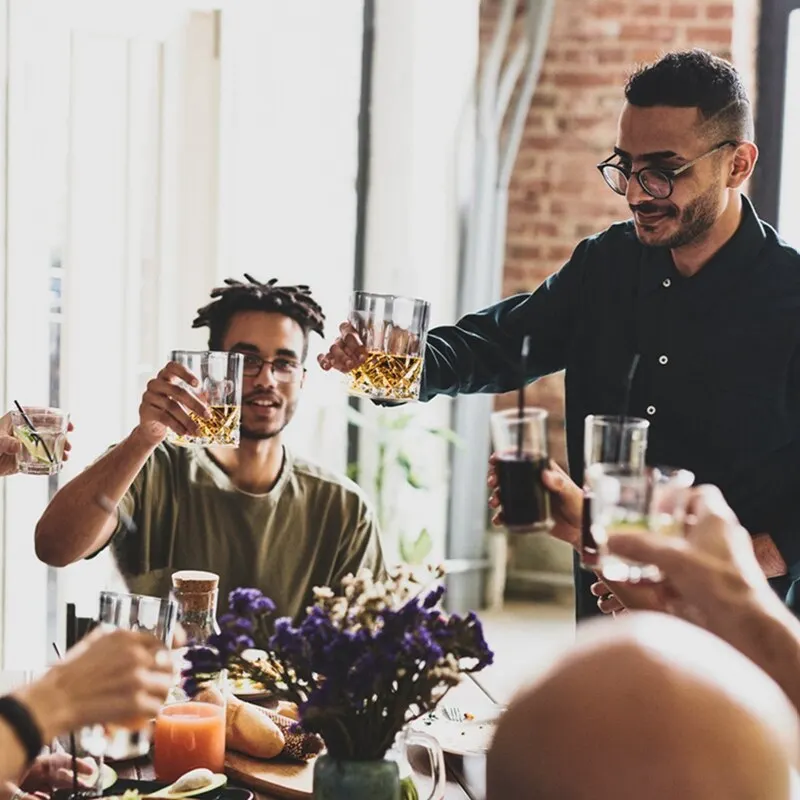 

4Pcs Luxury Crystal Whiskey Glasses Set European Scotch Golden Bourbon Drinking Glasses Cups Bar Wine Kit