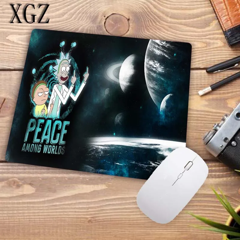 XGZ Rick and Morty аниме большой игровой замок край коврик для мыши Коврик для клавиатуры Настольный коврик настольный коврик для мыши для игр для ноутбука