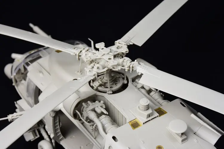 Kitty Hawk KH50006 1/35 США HH-60G «Pave Hawk» [включает 2 пилота из смолы]-масштабный комплект моделей
