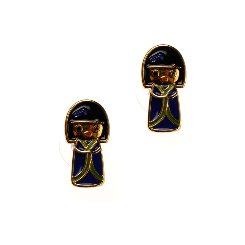 

Amorita boutique Japanese doll design fashion stud earrings