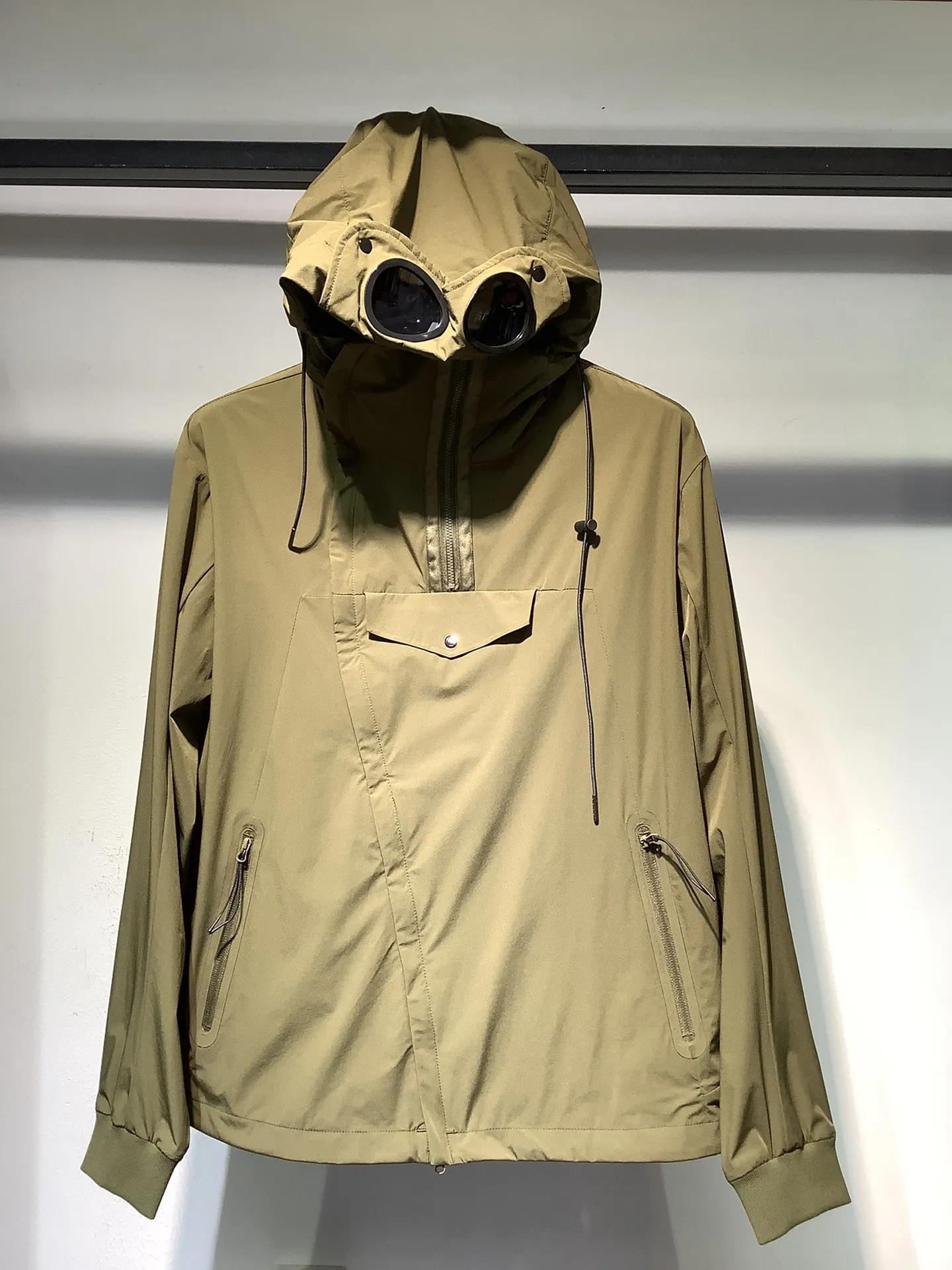 

2021 New Autumn Men's Fashion Trend Light Breathable Comfortable Tooling Windbreaker Jacket