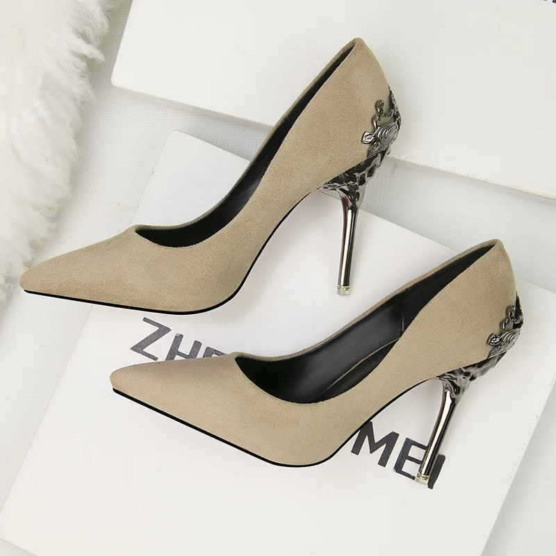 

Fashion women's shoes new pointed toe single shoes women's shoes wedding shoes red bridal shoes metal hollow suede stilettoheels