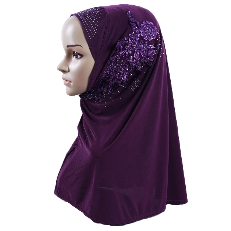 

2020 Fashion Women Muslim Headscarf Solid Cotton Flower Diamond Islamic Hijab Scarf Shawls and Wraps Ready To Wear Hijabs