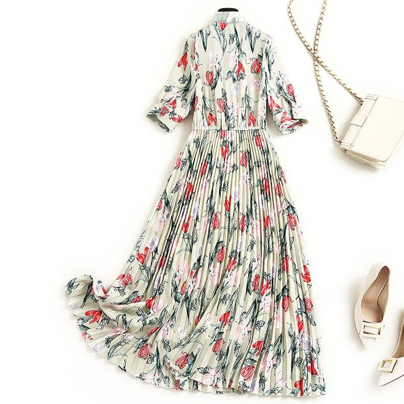 

Spring Summer 2021 High-end Senior Satin Fabric Short Sleeve Floral Printed Pleated Dress for Woman