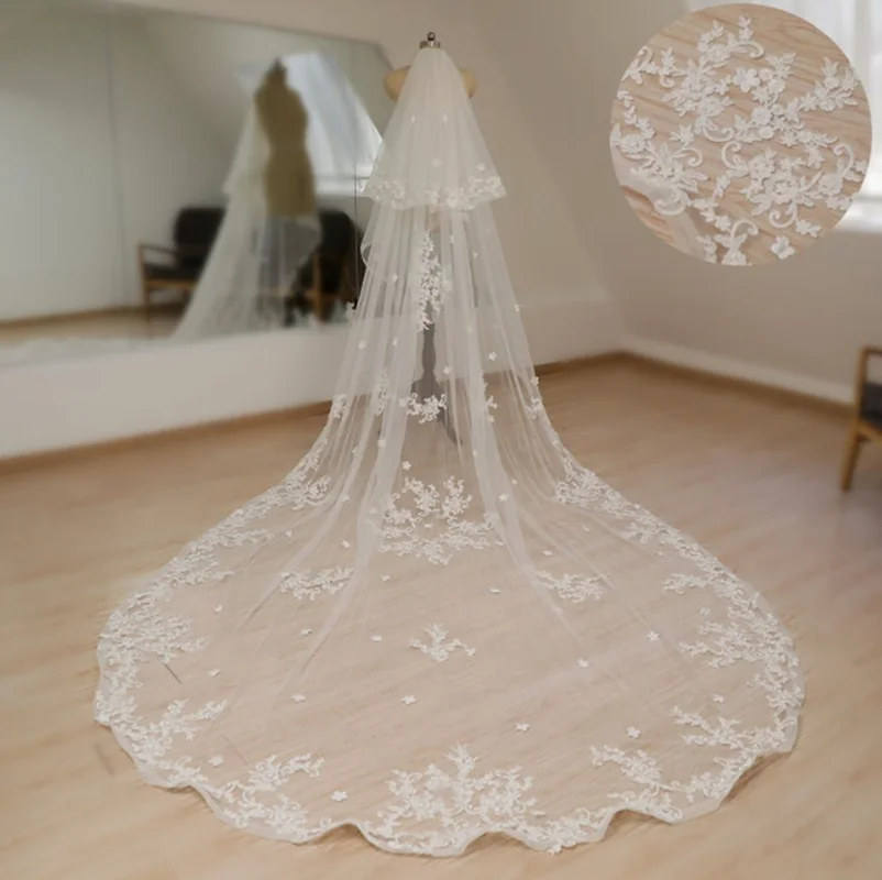 Фата свадебная двухслойная с цветочным орнаментом Белый/цвет слоновой кости