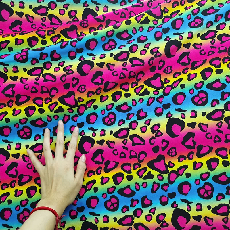 Трикотажная ткань молочный шелк хлопок/спандекс цветной Радужный Леопардовый