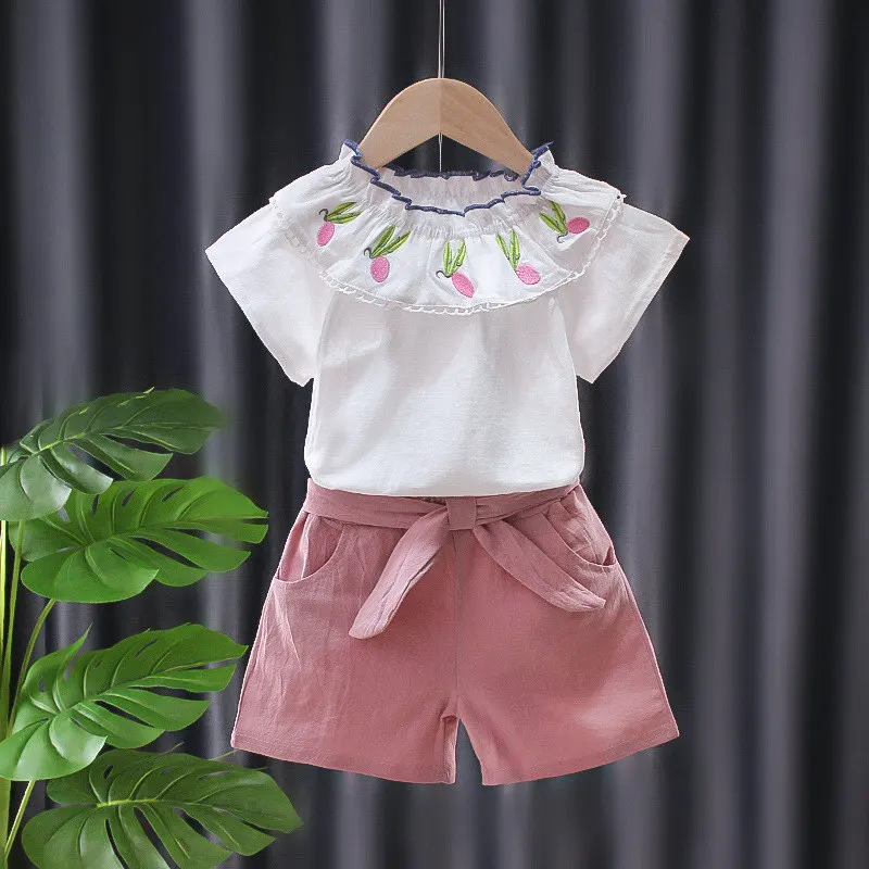 

Girls' suit 2021 summer new cute embroidery short-sleeved top + shorts two pieces of children's clothing