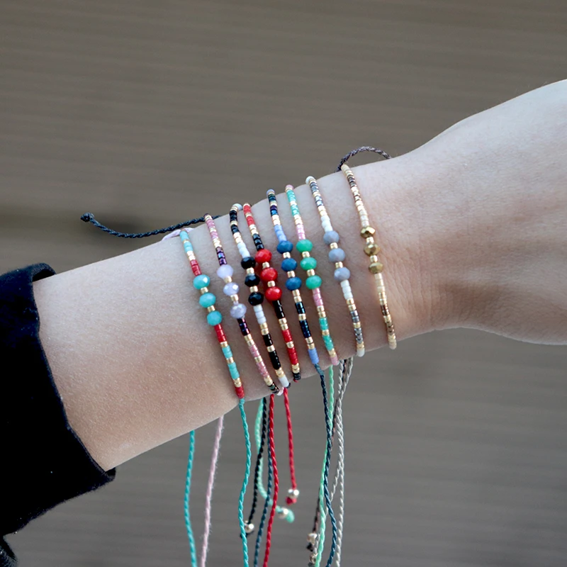 Красный браслет Diffone на удачу женский в богемном стиле Миюки украшенный