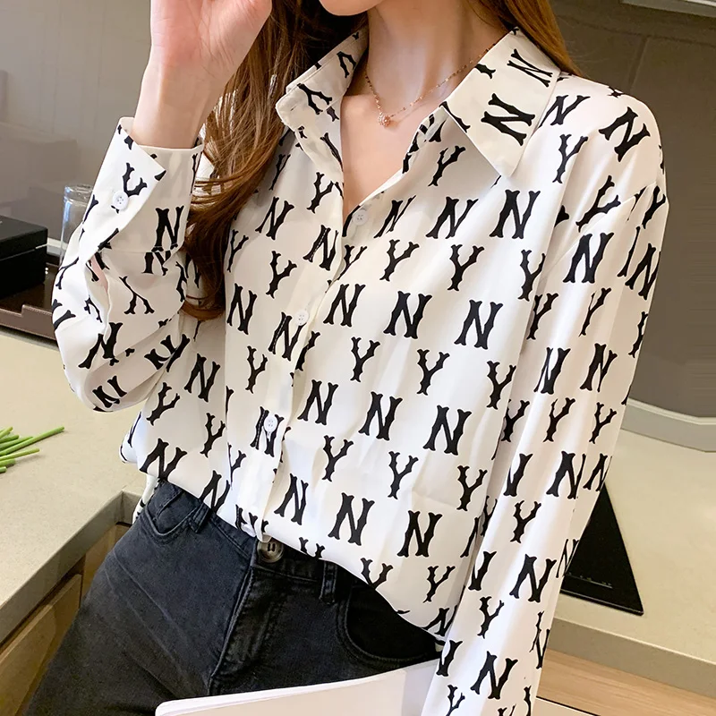 

Chikichi 2021 Spring and Autumn New Korean Fashion Loose Letters Printed Lapel Chiffon Button Long-sleeved Shirt Women
