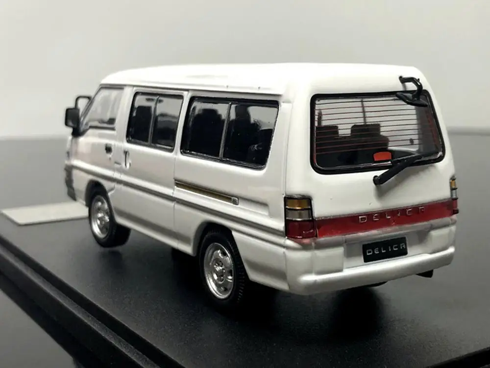1/43 марка mitsubishi delica L300 Van White limited Edition литая под давлением модель автомобиля подарок