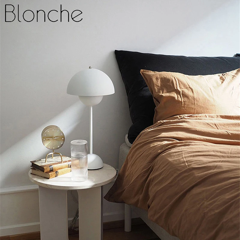 Дизайнерская настольная лампа в Дании современные железные художественные