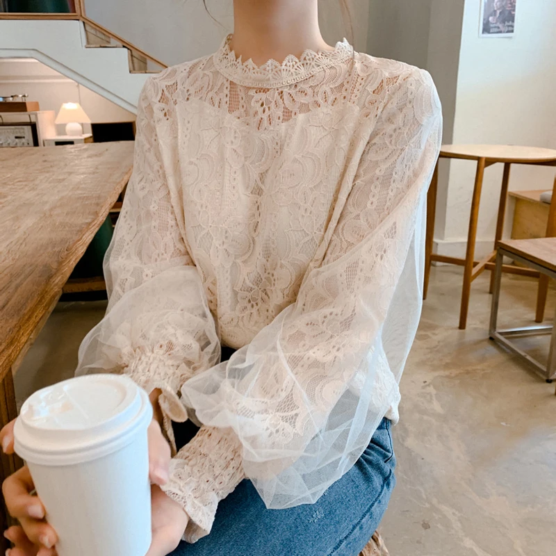 

Ladies tops Korean New Lace Stitching Mesh Long-Sleeved Lace Women Shirt White Stand Neck Blusas Femininas Elegante 966C