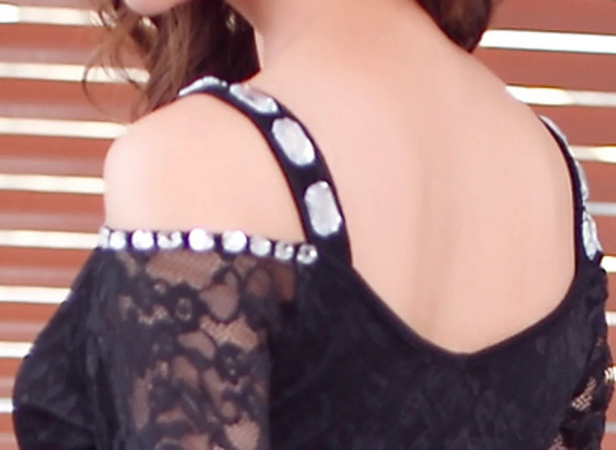 

BacklakeGirls 2021 Elegant Fashion Sexy Deep V Neck Lace Long Sleeve Bodycon Dresses Women Slim Off Shoulder Cocktail Dress