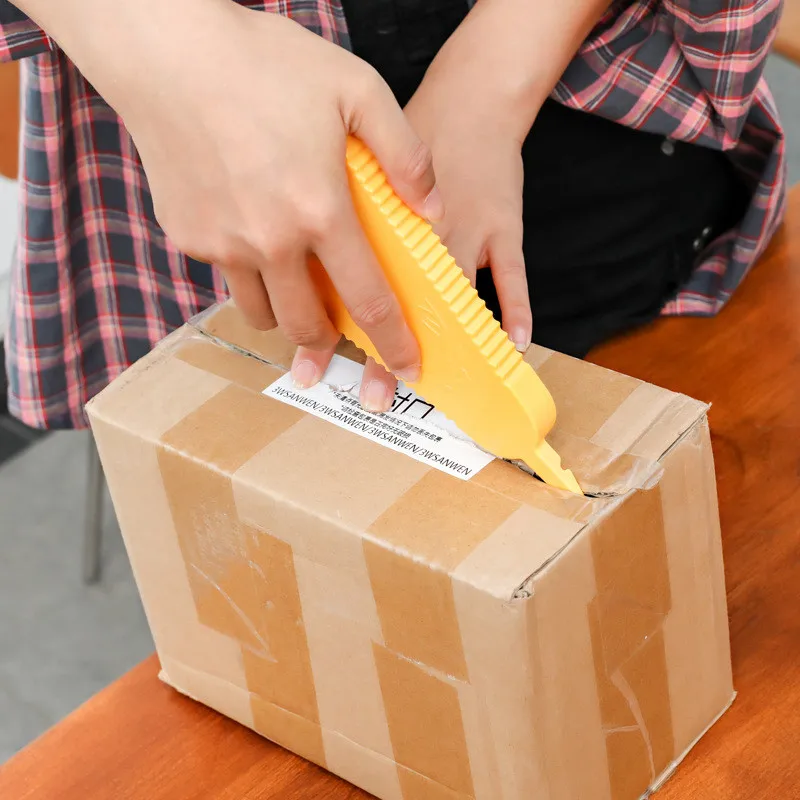 Креативная многофункциональная открывалка для бутылок банок открывашка с