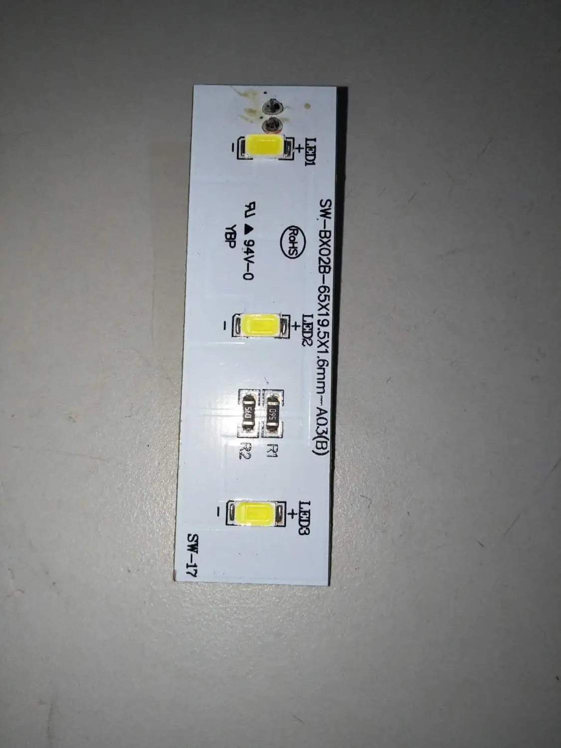 

12 Electrolux, ZBE2350HCA