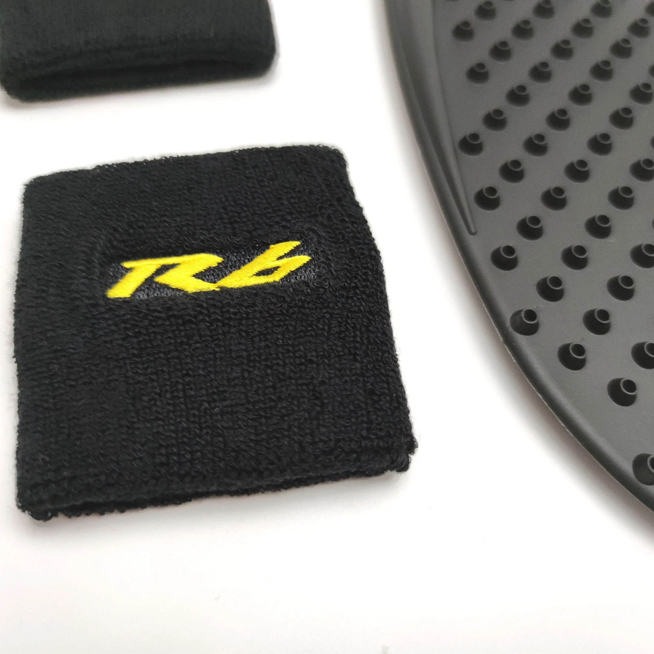 

Brake Clutch Reservoir Socks + Center Tank Pad + Side Gas Knee Pads For Yamaha R6 yzfr6 YZFR6 2006 - 2015