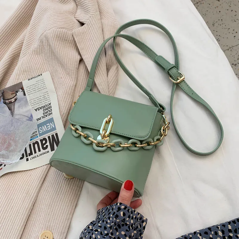 

Beautiful Chain Small Bucket Women Crossbody Bag Fashion Classic Solid Summer Women Crossbody Bag Cute Flap Design Handbag