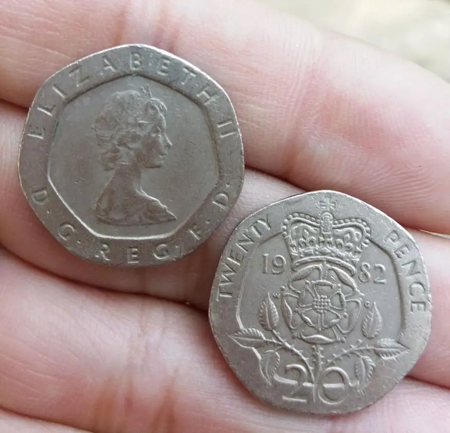 Монеты британского рынка 20 пенсов оригинальные монеты Содружества