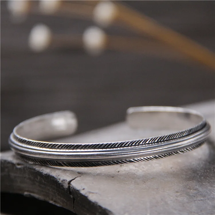 

Starfield Chiang Mai Handmade Silver S925 Sterling Silver Takahashi Goro Feather Open Ended Retro Thai Silver Men Women Bangle