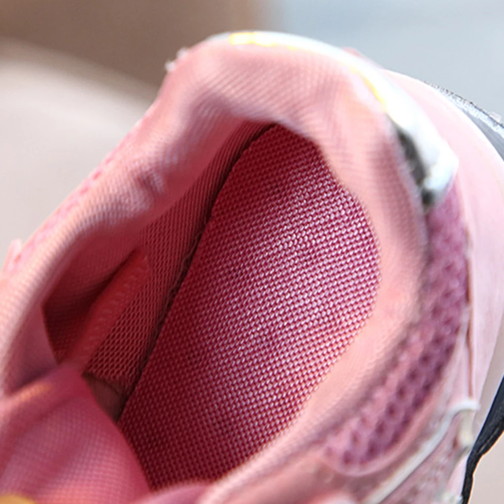 New Kids shoes Led shoes Casual Sport Running Shoes Sneakers Children Luminous Shoes Boys Girls Stripe Baby Non-slip Sneakers