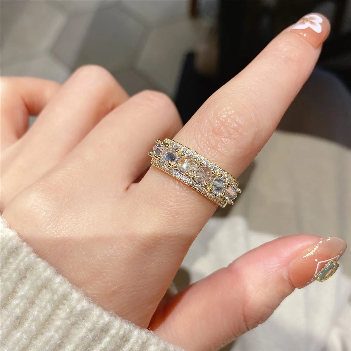 

Version of Couple High-end Super Flash Zircon Ring Simple Wild Hand Ornaments Japanese Real Gold Plated Ring Couple Ring