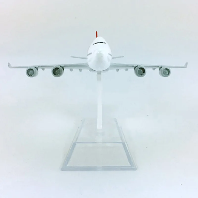 1/400 16 см весы Boeing B747 400 модель игрушки SWISS airlines SWISSAIR с базой airbus металлический сплав