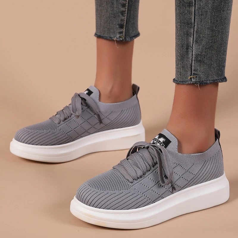 

Women Running Sneakers Lace-up Mesh Breathable Simple Sports Shoes Female Soft Flat Lightweight Casual Shoes Size 36-43 2022