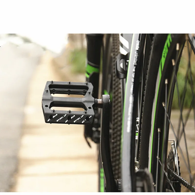 Педали для горного велосипеда MTB из нейлона закрытые 2 подшипника Нескользящие