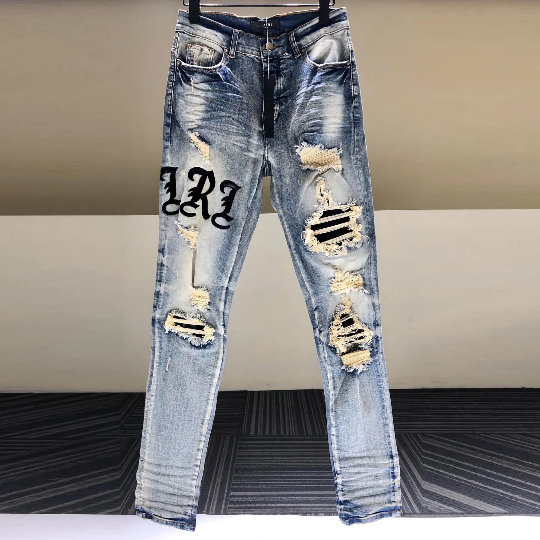 

2021 Hole Stitching Zipper Leather Patchwork Embroidery Letter Biker Jean Streetwear Slim Skinny Stretch Denim Motorcycle Pant