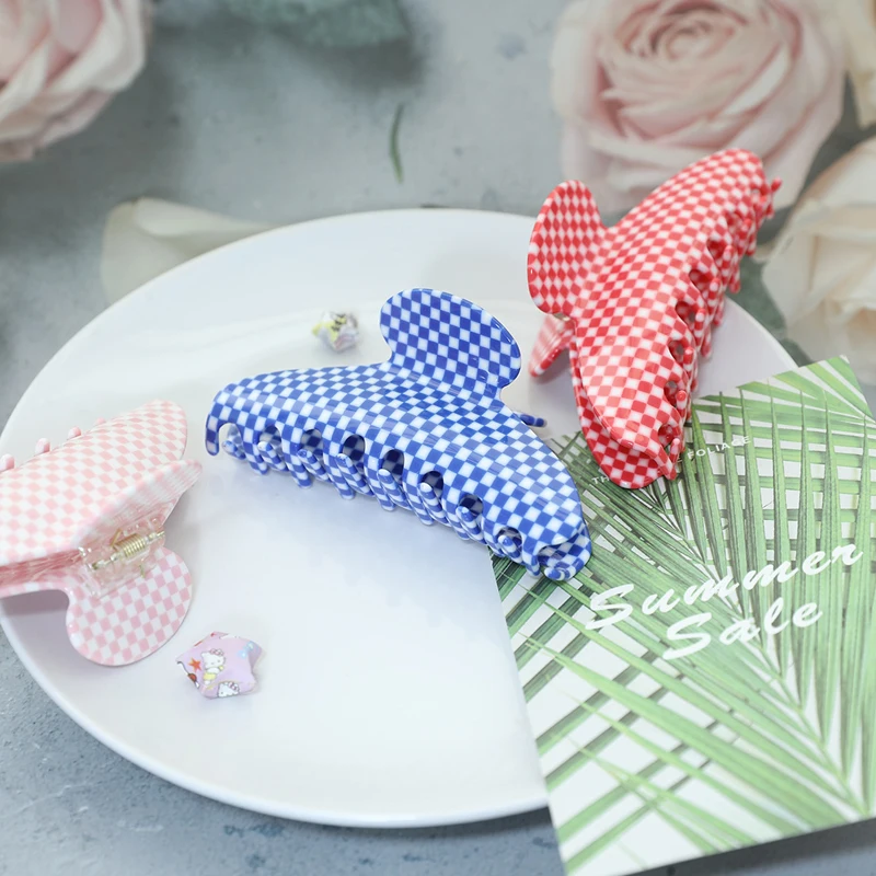 

Solid Color Claw Clip Large Barrettes Crab Hair Claws Simple Plaid Bath Ponytail Clips for Women Girls Headwear Hair Accessories